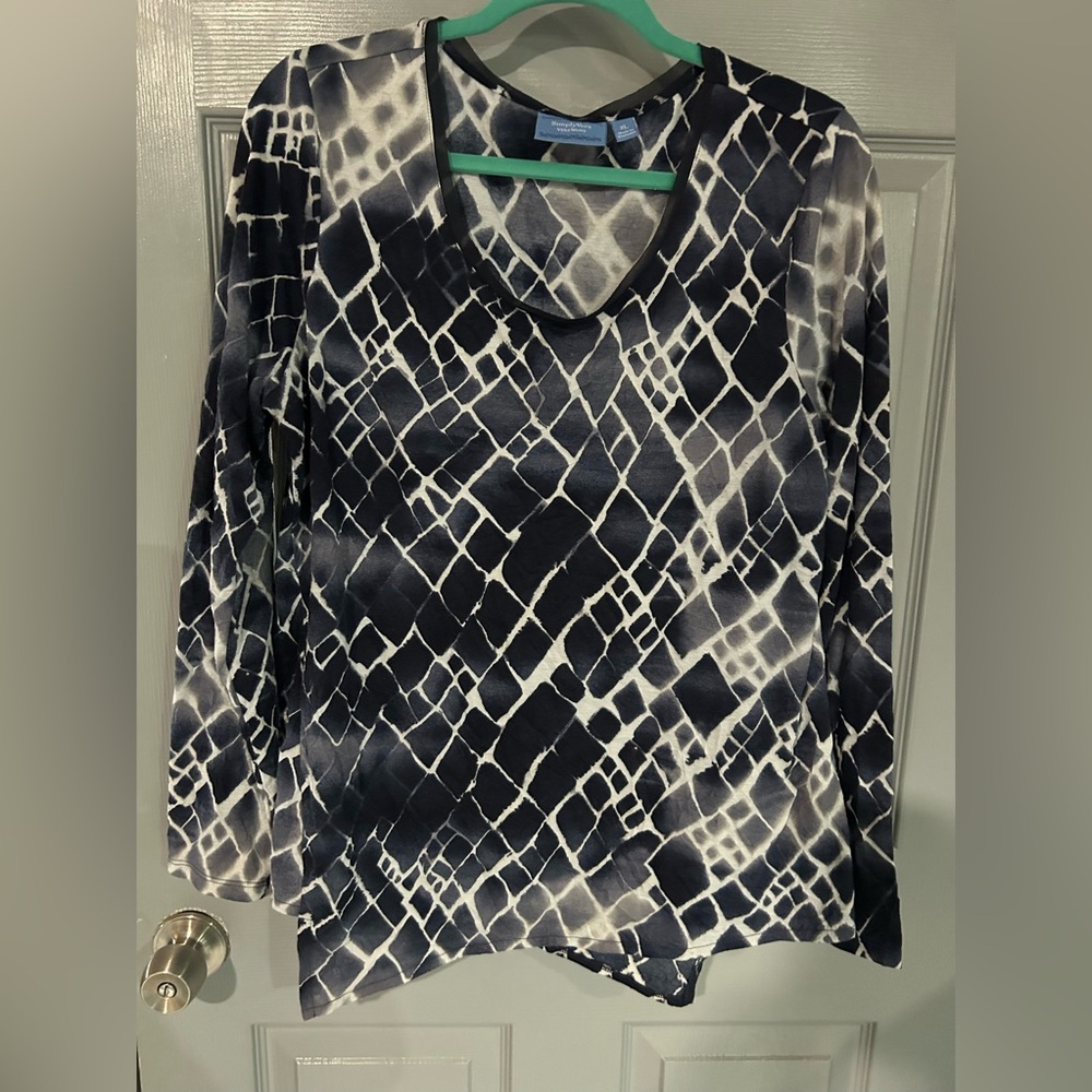 Blue and white long sleeve blouse by Vera Wang xl